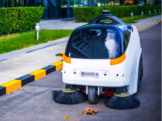 道路清掃垃圾車的無風(fēng)扇工控機(jī)